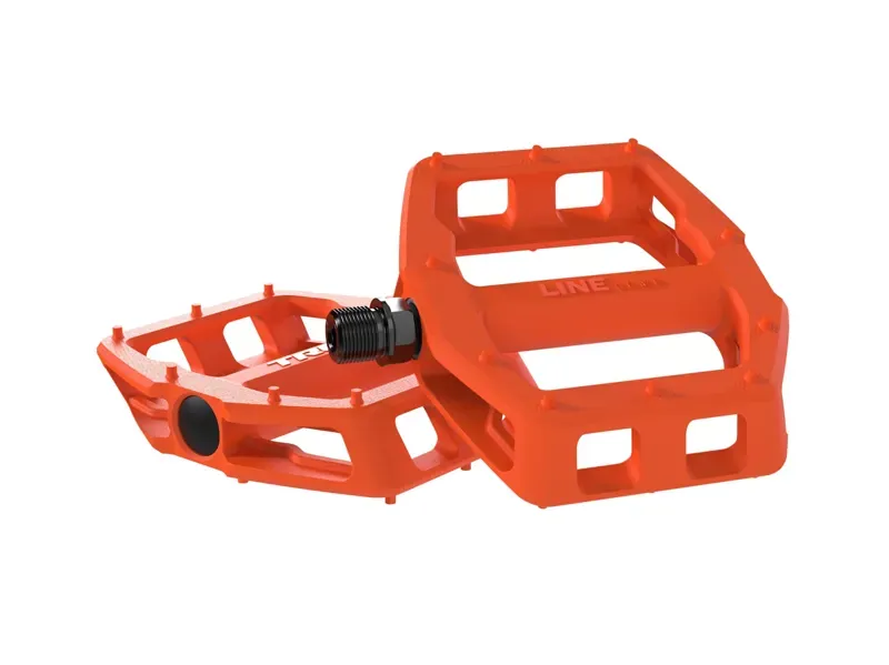 Trek Line Comp Flat Pedal Set 9/16 inch in Matte Roarange